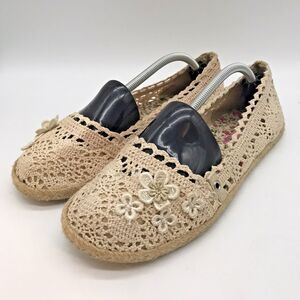Rock & Candy by Zigi Baybreeze Espadrille Women's 9M Beige Crochet Floral Flats